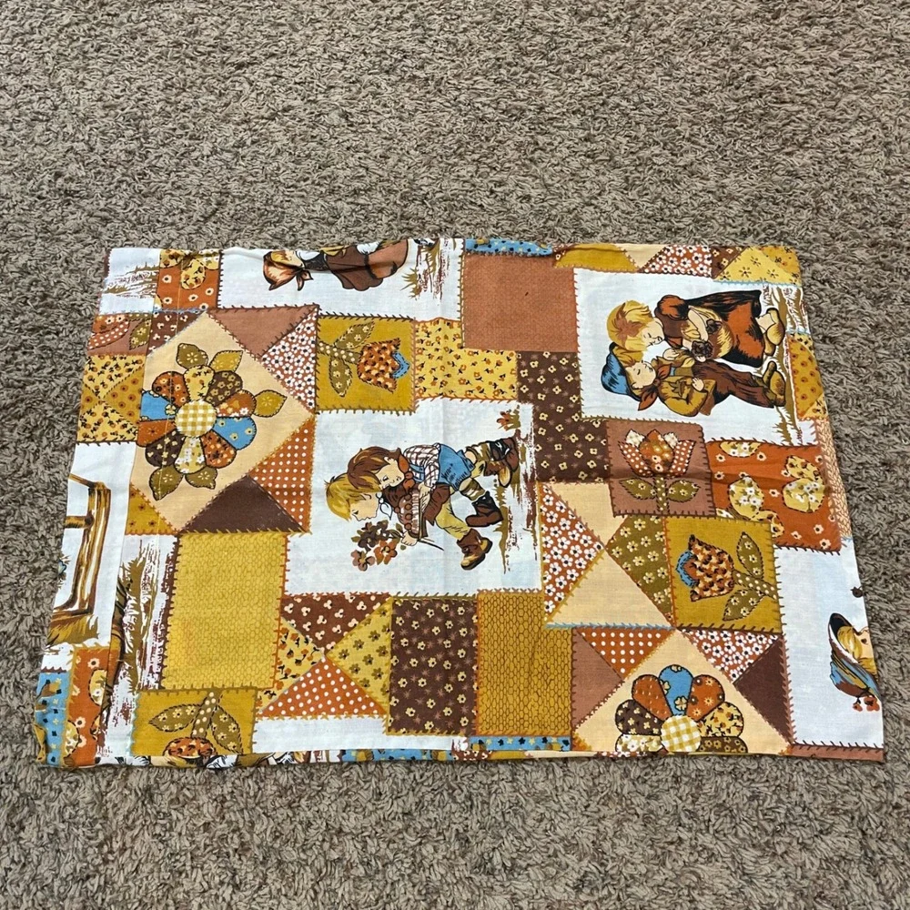 Vintage Childrens Patchwork Pillowcase Kids Playing Farm Scene Retro 21.5